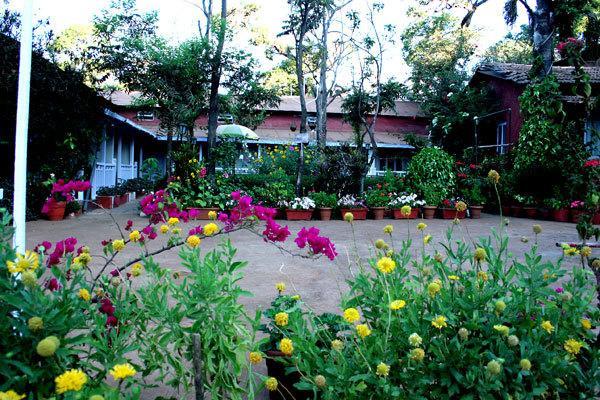 Shreyas Hotel มหาบาเลชวาร์ ภายนอก รูปภาพ